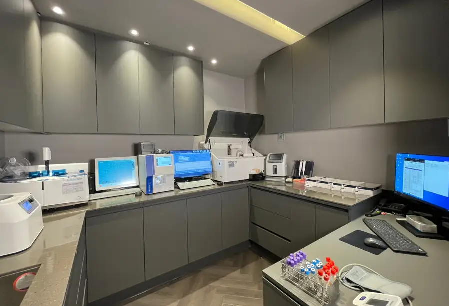 Breast Augmentation and Breast Cancer: Advice from a Plastic Surgery Clinic That Even Offers Early Blood-Based Screening — article image 5
