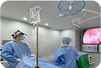 Surgery under way in the 4F operating room