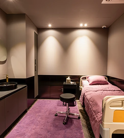 Inside a private single recovery room