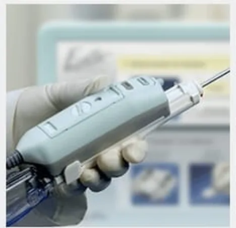 Surgical instruments dedicated to breast surgery