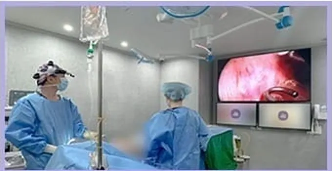 Operating room using a 70-inch magnified endoscope monitor